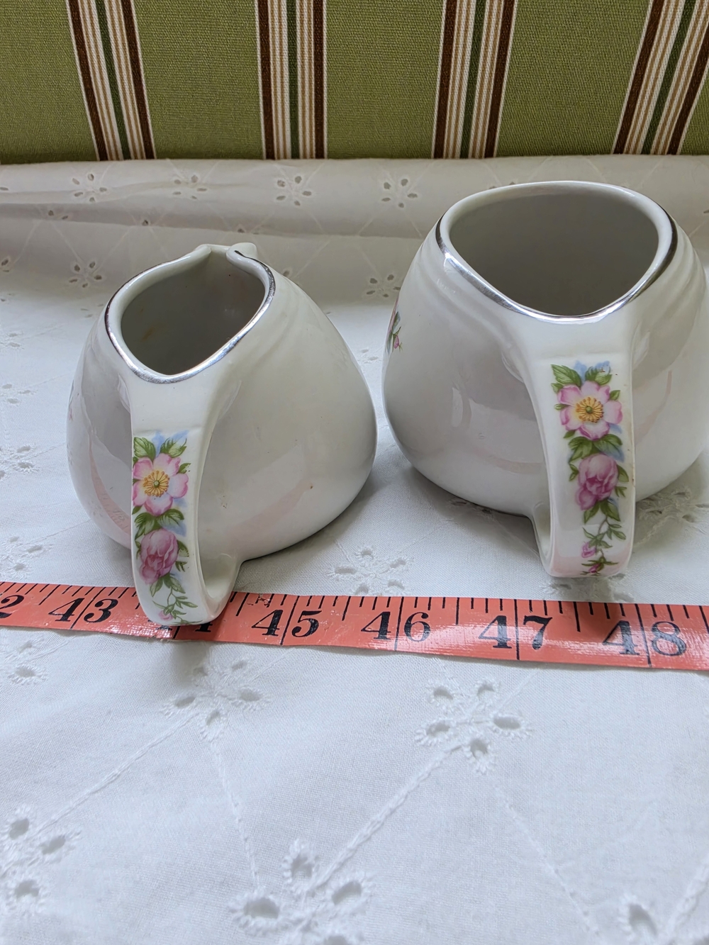 Vintage Hall's Superior Kitchen Ware  Sugar-creamer in the Rose White pattern. 